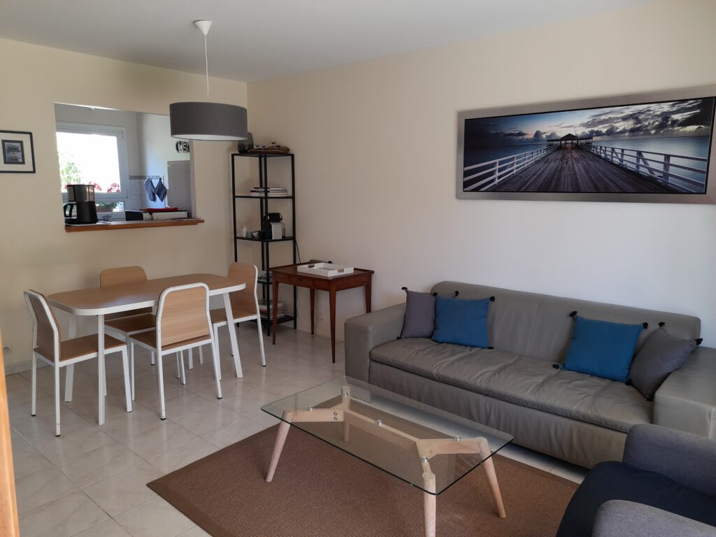 Gîte Les Petits Princes à Emancé - Séjour 0